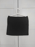 Классическая юбка чёрного цвета Астана